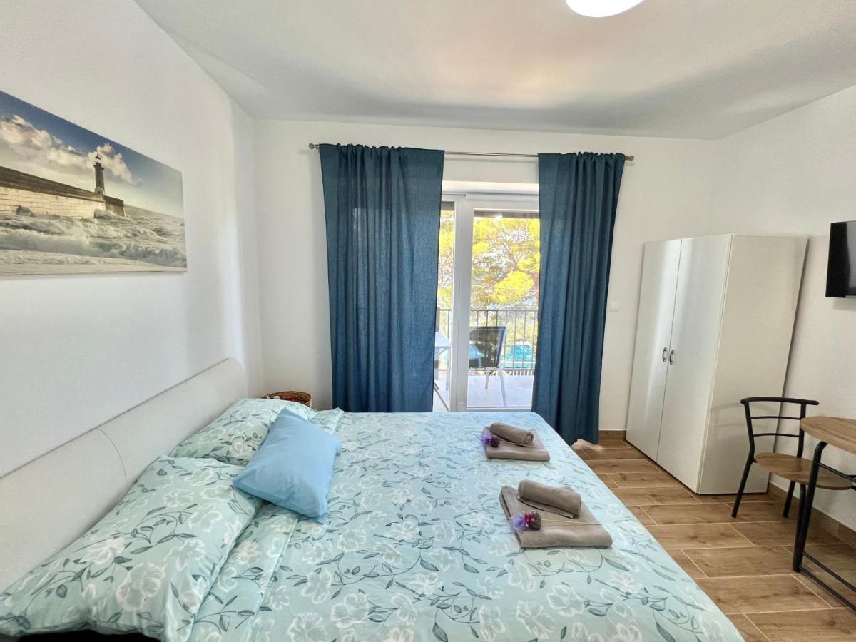 Fantasia Del Mare Apartment And Rooms Dramalj Eksteriør billede