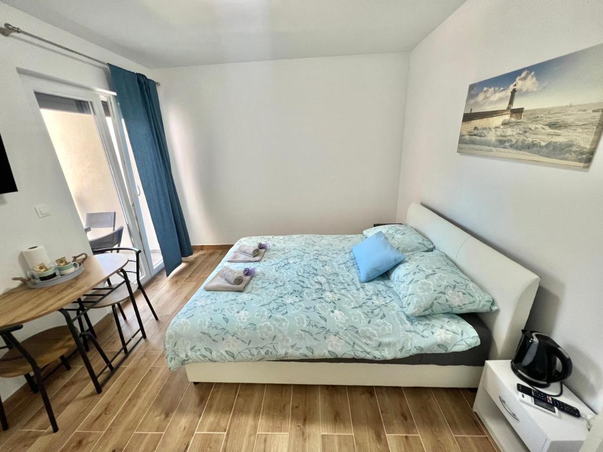 Fantasia Del Mare Apartment And Rooms Dramalj Eksteriør billede